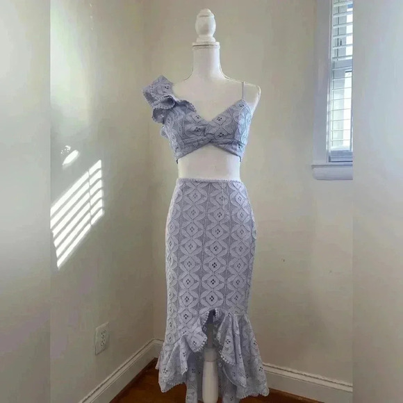 Selfie Leslie NWT Asymmetrical Ruffle Hem MIDI Skirt Two Piece Set Size Medium - Picture 4 of 16
